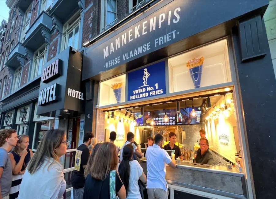 A picture taken outside the shop window of Mannekin Pis